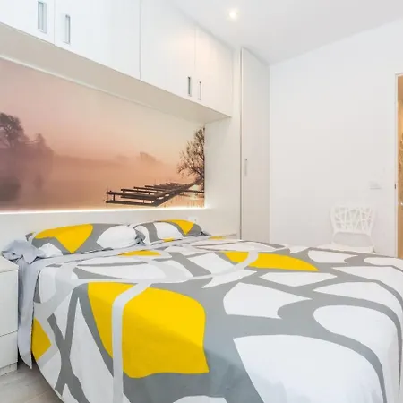 Uhc Carlos V Appartement *