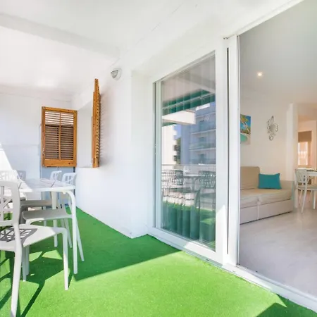 Uhc Carlos V Appartement